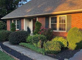 208 Manton Rd, Bardstown, KY 40004