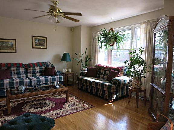 3rd image of 2617 Belaire Dr