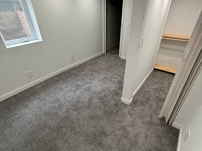 4147 Lake St — Photo 13