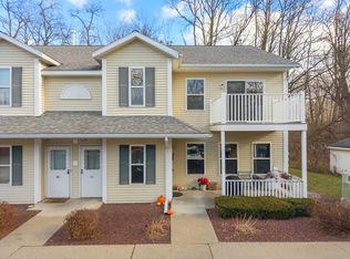 1911 Cambridge Manor Dr, Scotia, NY 12302