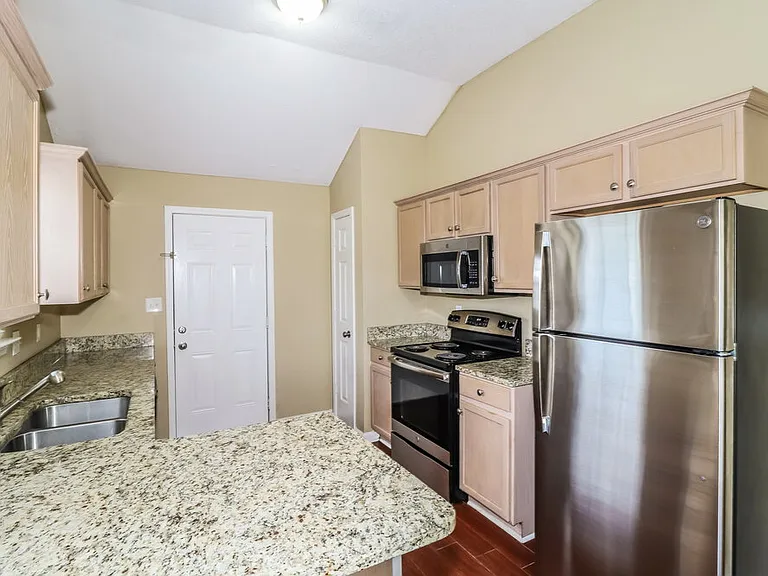 2753 Virginia Woods Pl — Photo 8