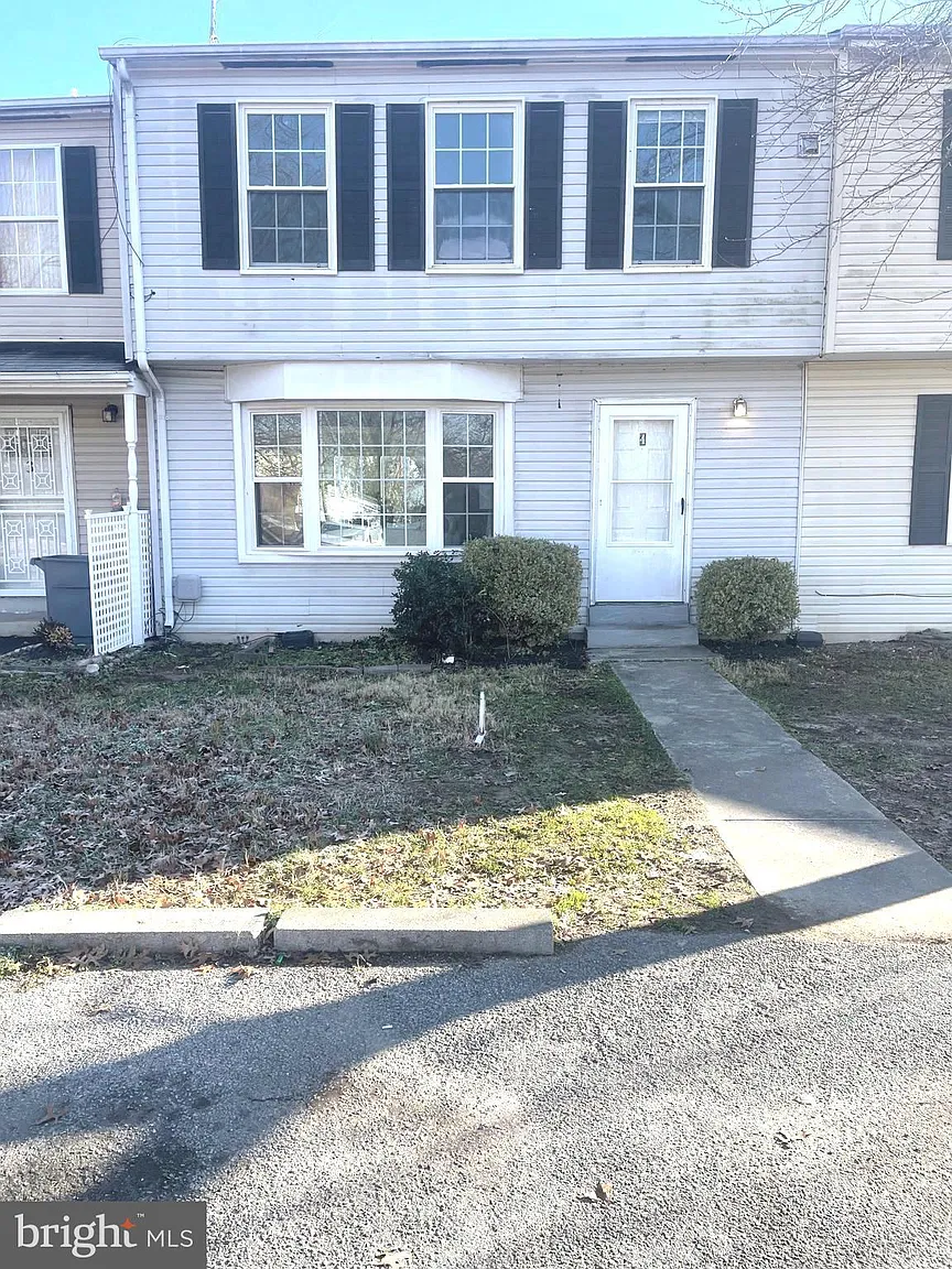 4 Shelton Ct photo 1
