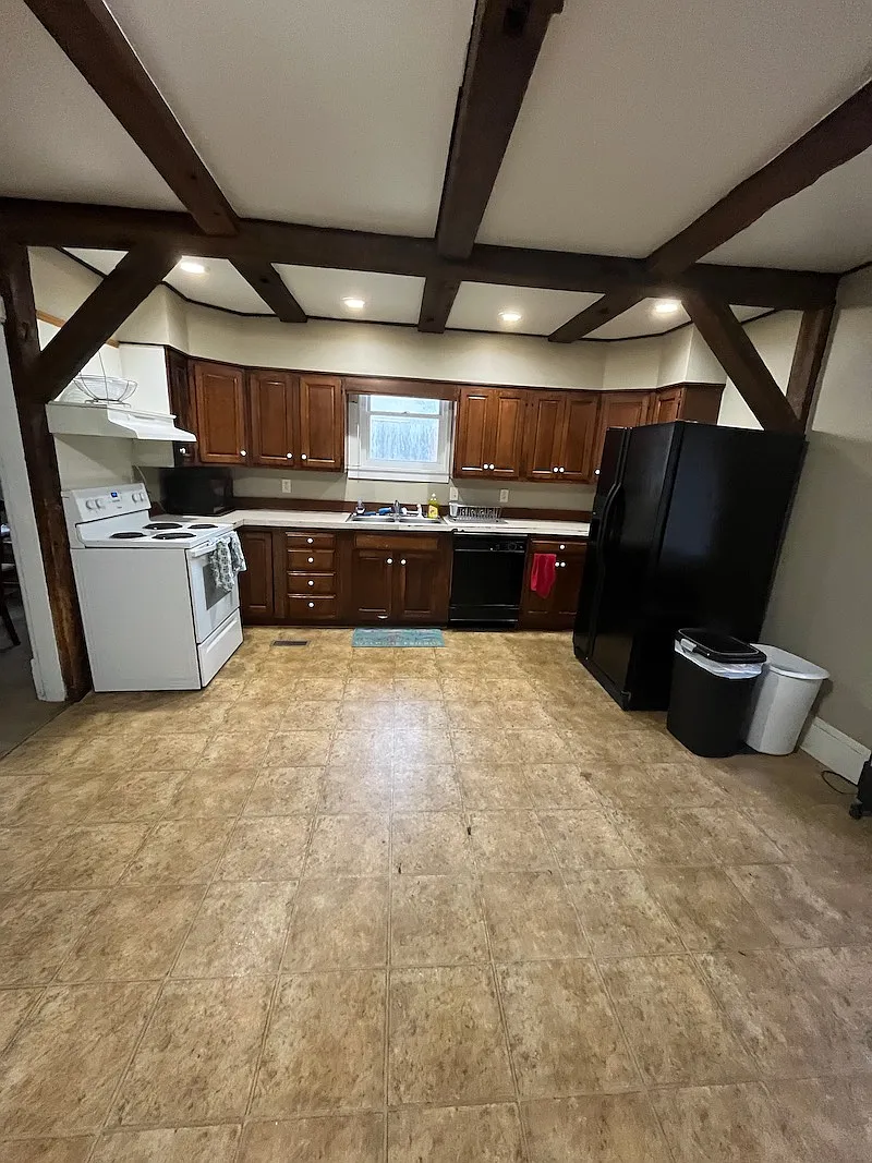 4 bed, 1582 sqft, $1,200 — Photo 4