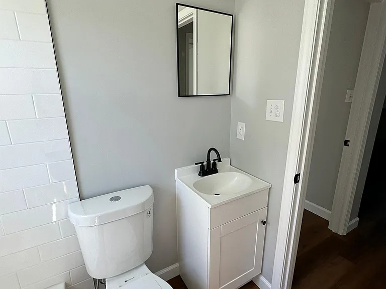 202 Greenwood Ave — Photo 11