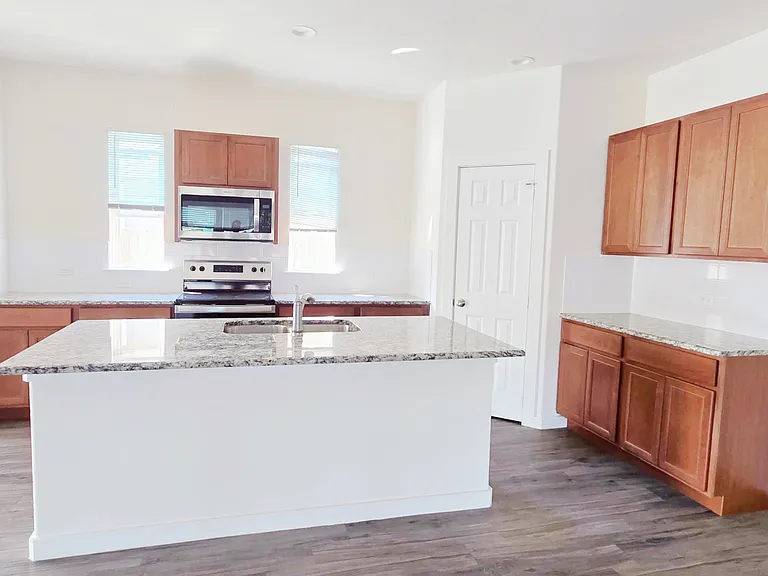 10501 Cedar Ct — Photo 51