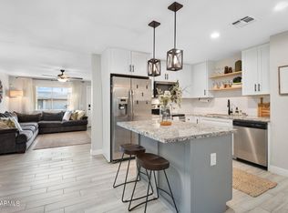 5319 W Mercer Ln, Glendale, AZ 85304