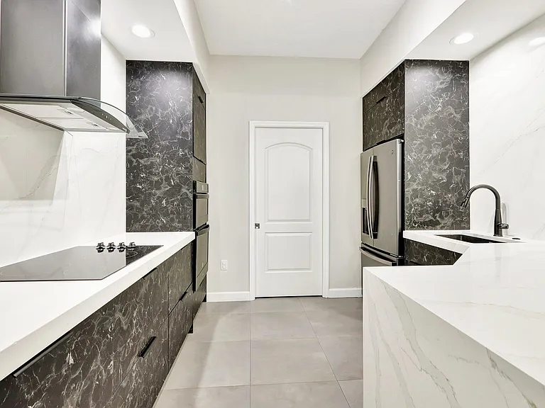 801 S Olive Ave #1018 — Photo 28