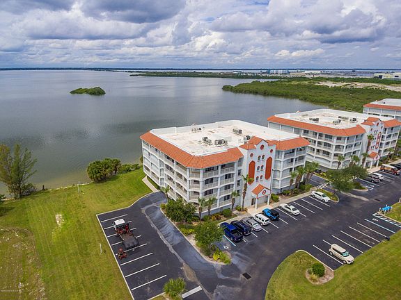 3rd image of 8954 Puerto Del Rio Dr #1403