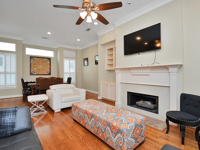 1019 Marconi St — Photo 31