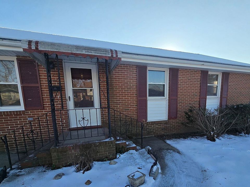 1st image of 305 Yorktown Dr
