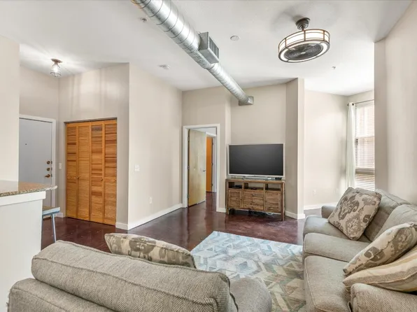 201 W Lancaster Ave Unit 203, Fort Worth, TX 76102