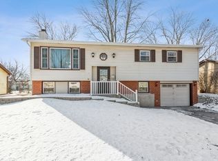 5715 Dover Rd, Oak Forest, IL 60452