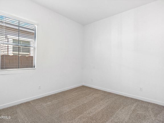 5th image of 22649 E ROUNDUP Way