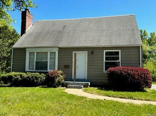 1839 Park Ln, Saint Louis, MO 63136