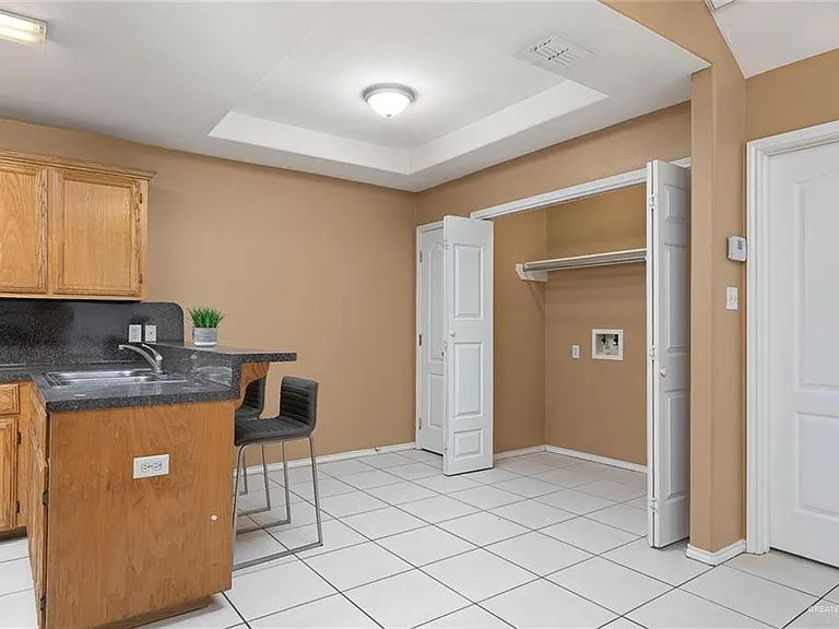 2604 Ringold Cir #1 — Photo 6