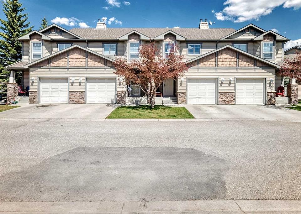 1st image of 65 SW Spring Meadows Bay