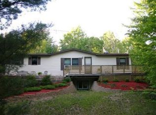 12227 Taft St, Nunica, MI 49448
