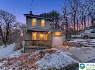 22 Warren St, Fountain Hill, PA 18015