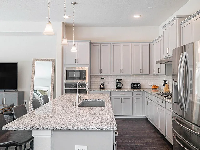 206 Liatris Ct — Photo 5