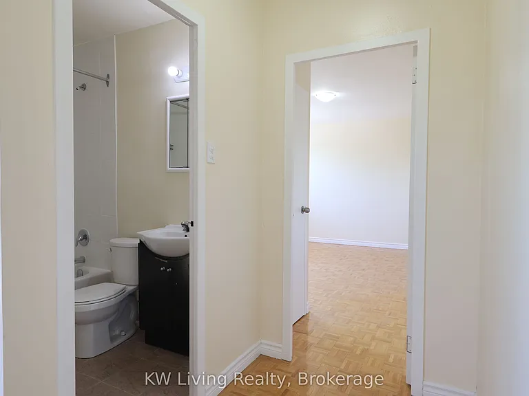 480 Lakeshore Rd E #506 — Photo 20