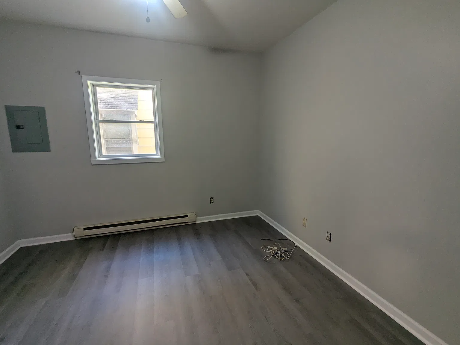 1 bed, 750 sqft, $1,000 — Photo 2