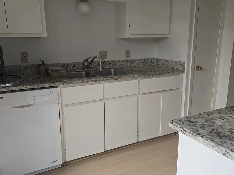 7520 Highmont St — Photo 13