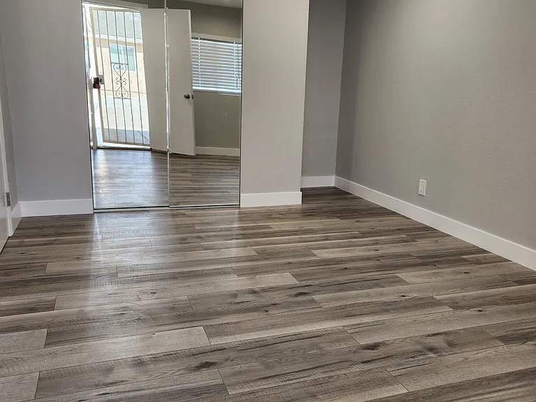 12874 Norris Ave — Photo 15