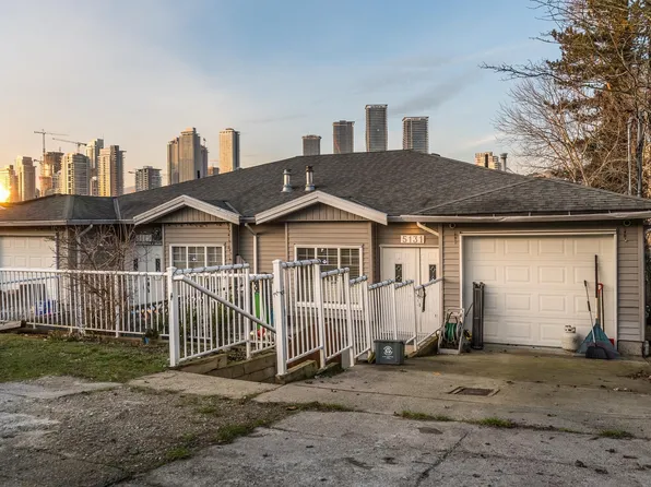 5131 Manor St, Burnaby, BC V5G 1B4