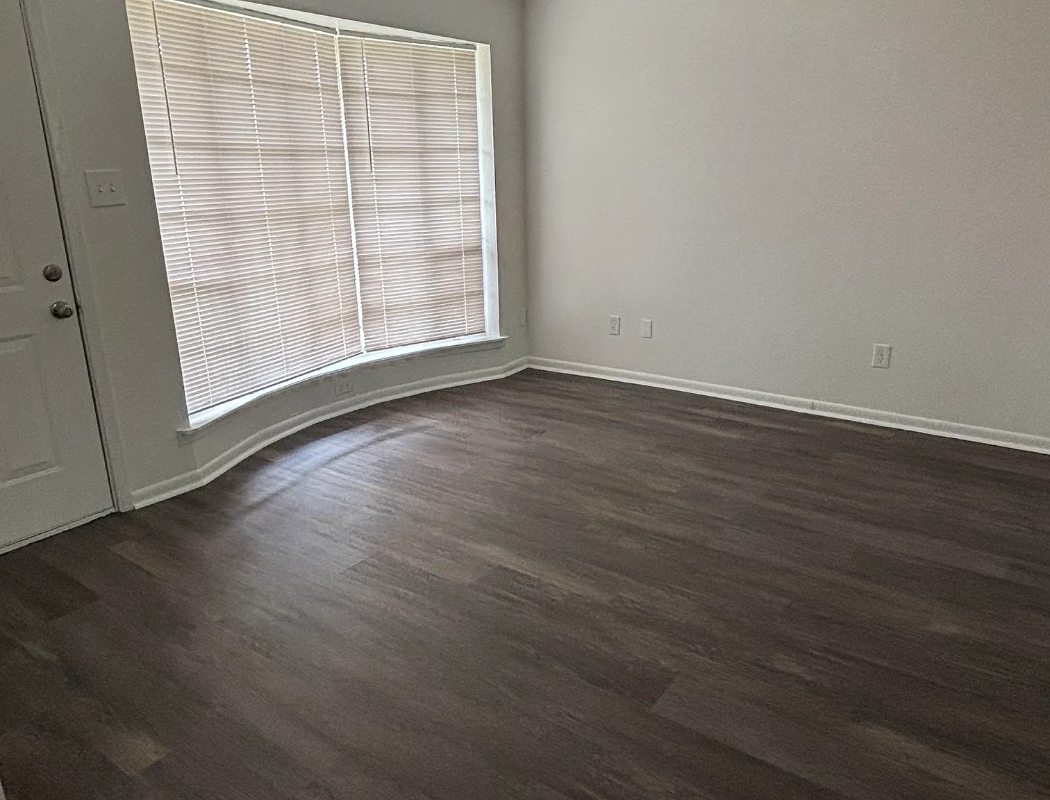 2 bed, $940 — Photo 4