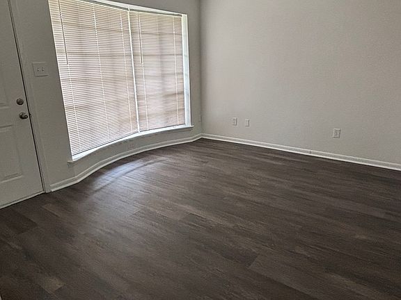 4th image of 1910 W South St APT 7