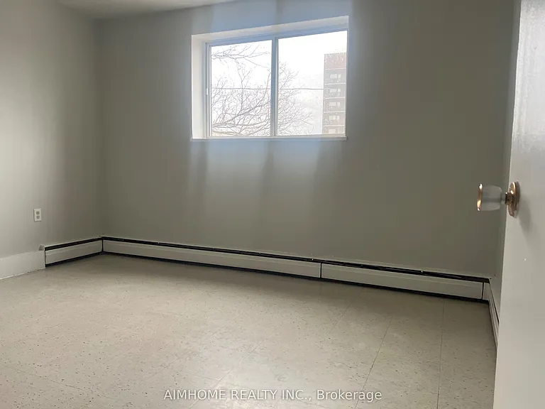 2393 New St #402 — Photo 5