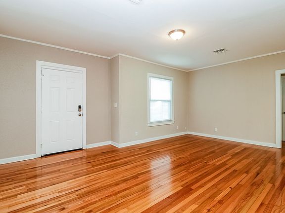 3rd image of 1371 Hibiscus St