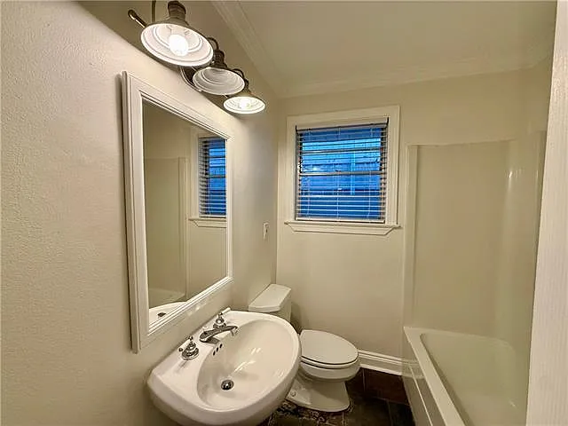 318 Metairie Lawn Dr — Photo 12