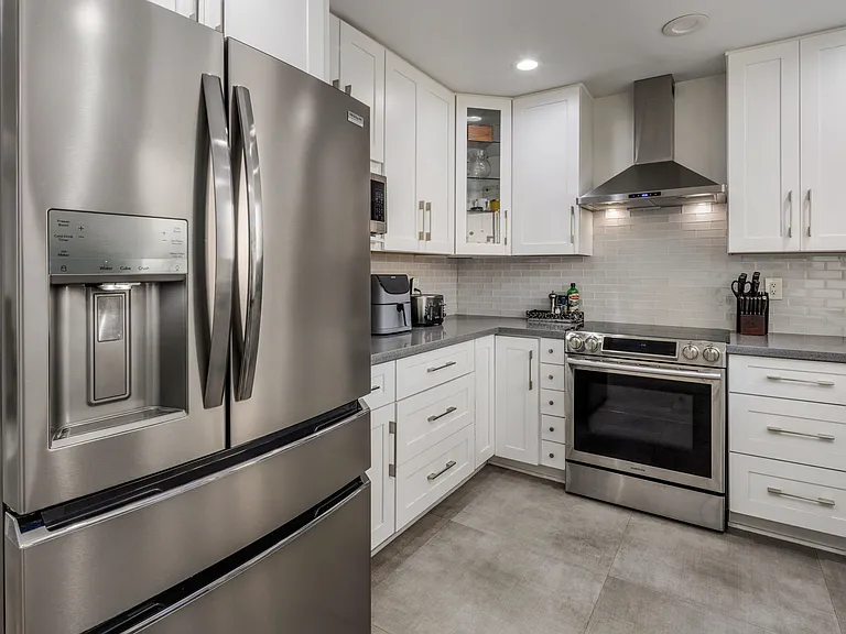 8633 E Monterosa Ave — Photo 5