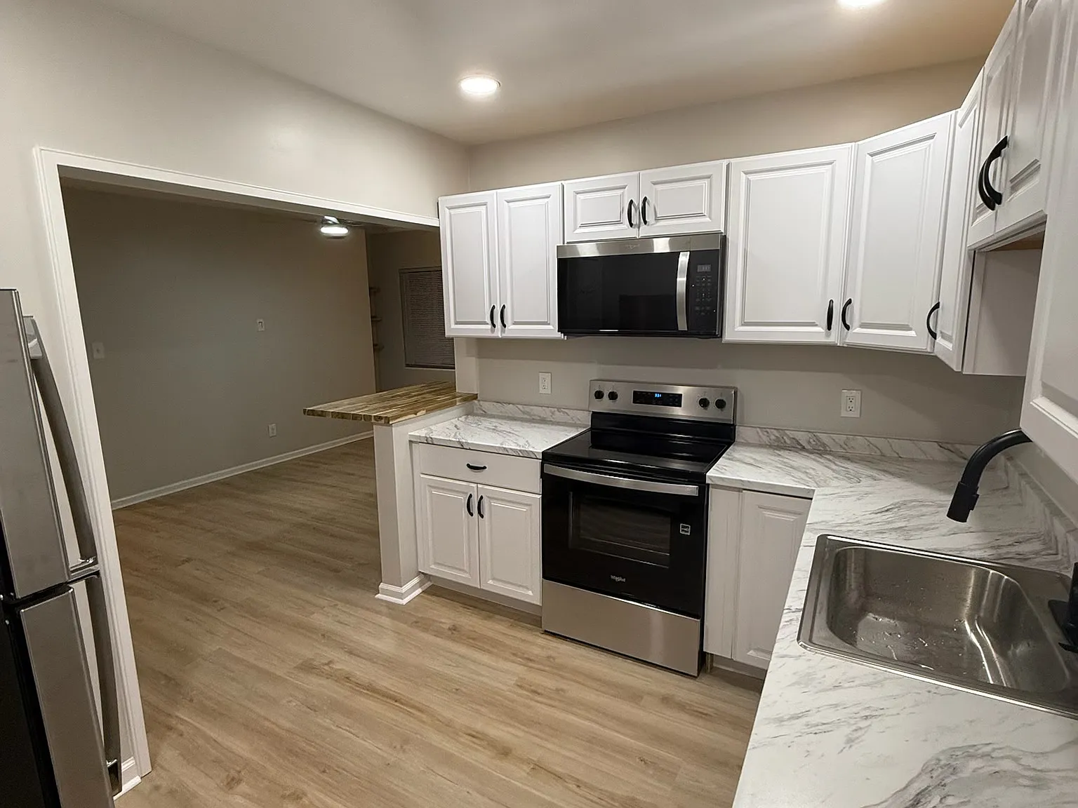 627 Shady Lane — Photo 3