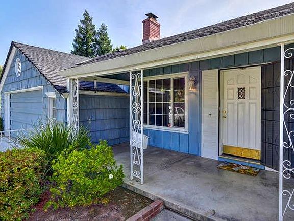 3rd image of 3149 Ellington Cir