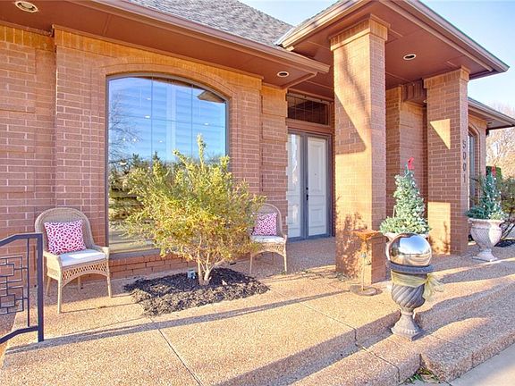 2nd image of 5001 Echo Glen Cir