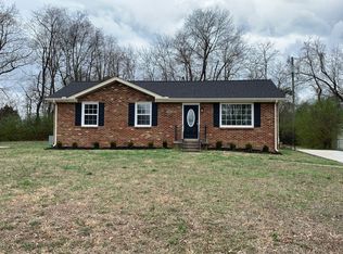 2732 Ann Dr, Clarksville, TN 37040