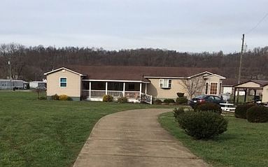  View from concrete driveway