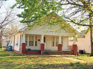 203 W 1st St, Coffeyville, KS 67337