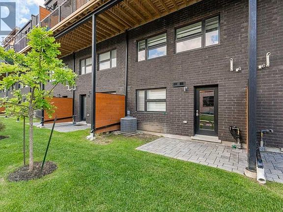 4th image of 60 Arkell Rd #26