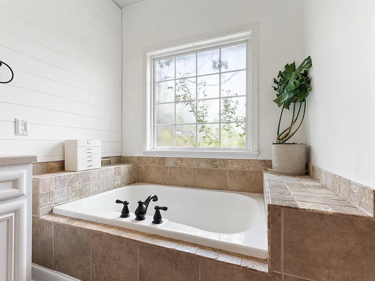 107 Hampton Meadows Dr — Photo 30