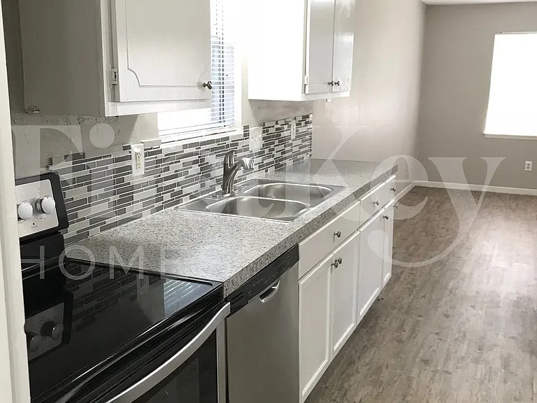 6719 Indian Falls Dr — Photo 8