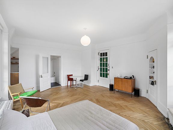5th image of 2109 Broadway APT 16104