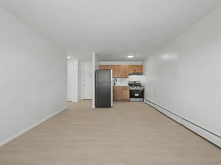 21A3B Spring St #B3 — Photo 5