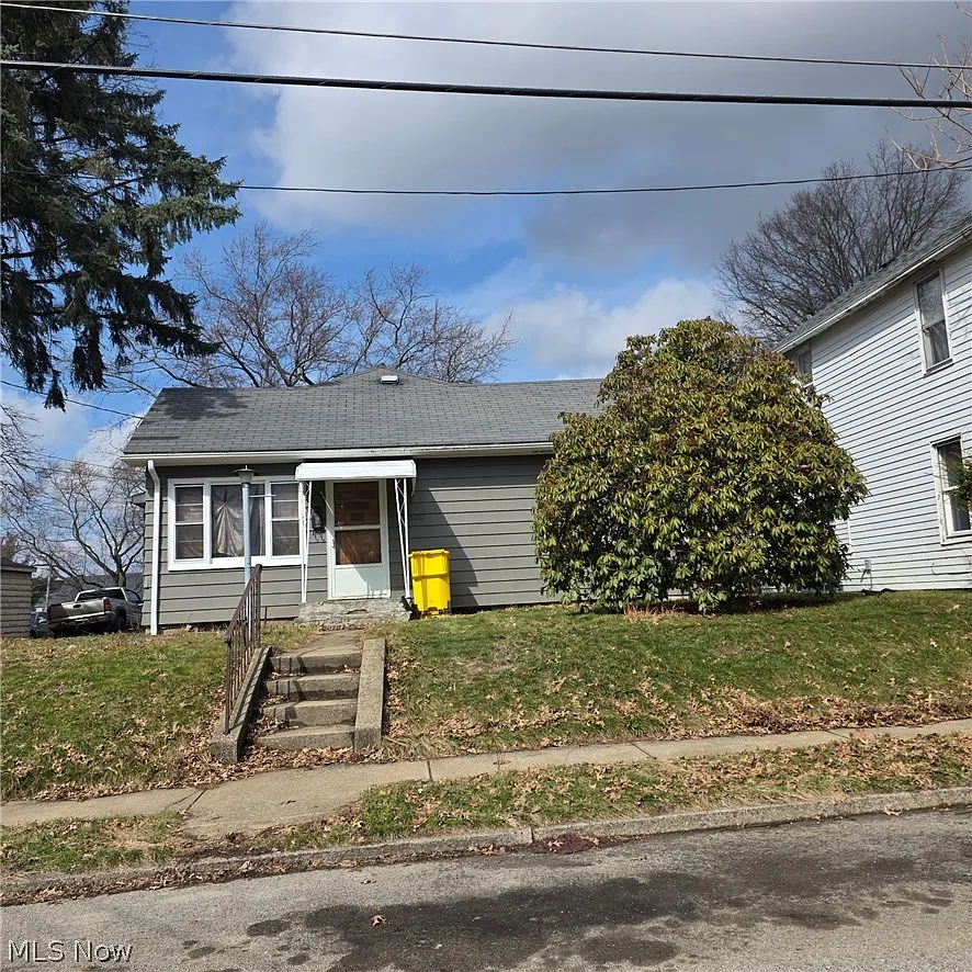 520 Walnut St photo 1
