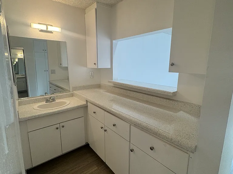 The Lennox — Photo 19