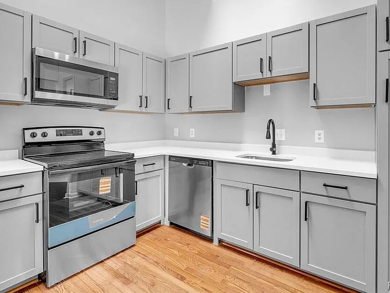 1921 Vine Way Dr #35 — Photo 11
