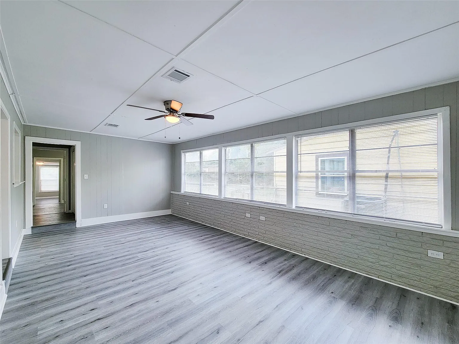 4 bed, 2.0 bath, 1997 sqft, $1,750 — Photo 3