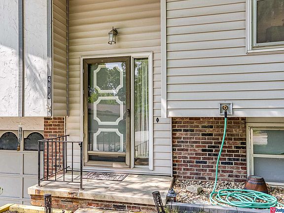 3rd image of 4814 Aspen Dr
